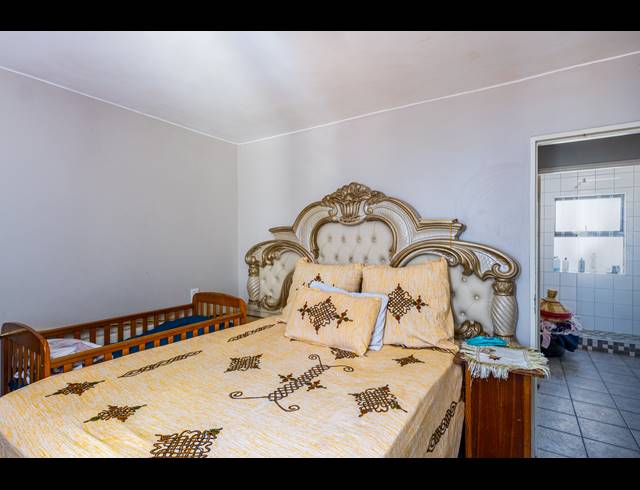 2 BEDROOM APARTMENT FOR SALE IN TYGER WATERFRONT